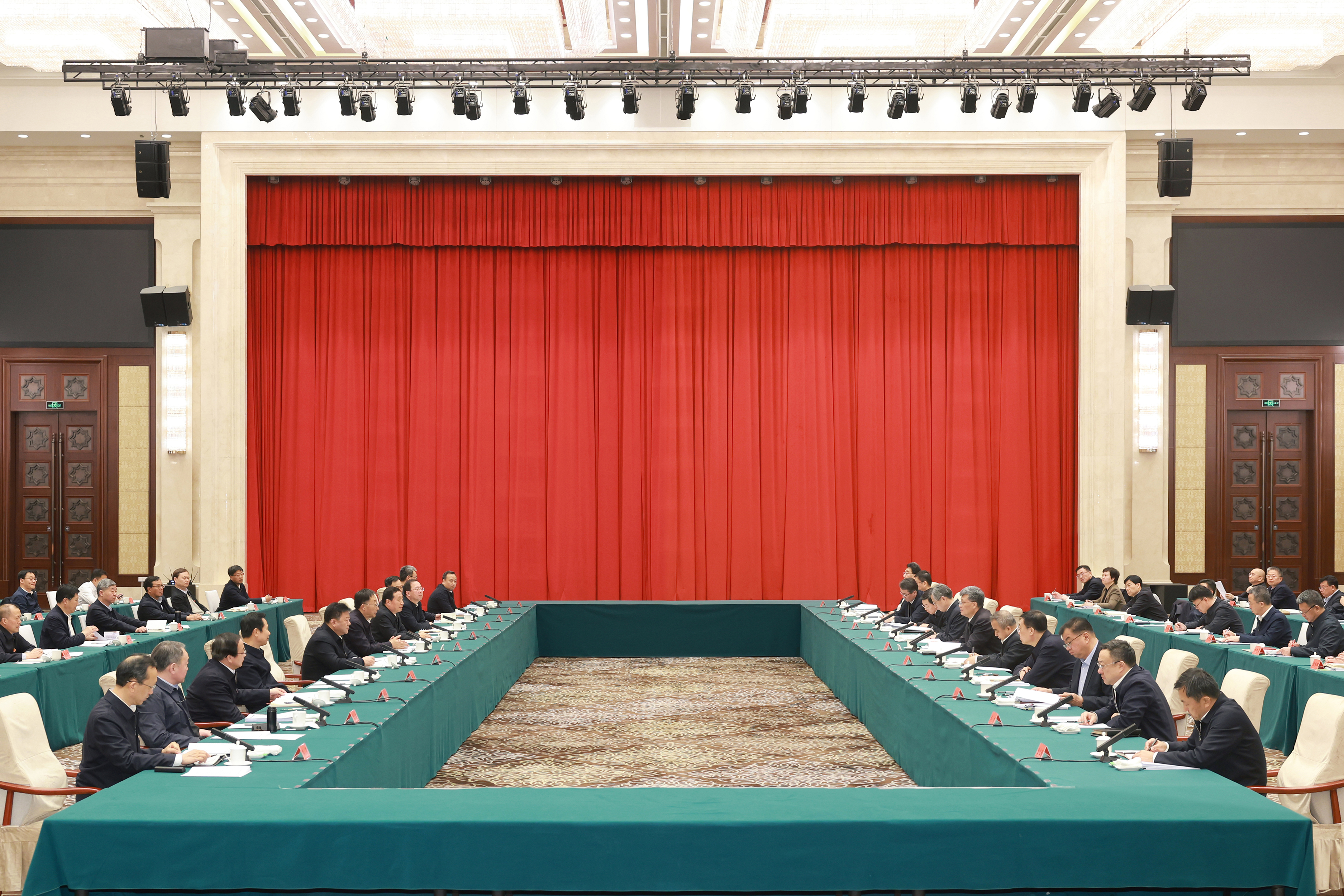 河南省党政代表团赴新疆考察学习