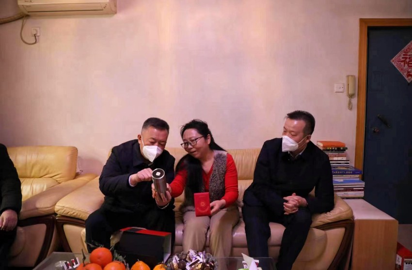 祝局慰问2_副本.jpg