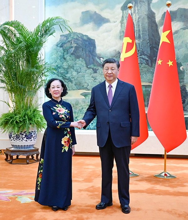 dbcbe8b2f235e6ce1a503c1563baddb9_副本.jpg